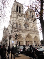 Собор Парижской Богоматери Нотр-Дам-де-Пари – 
католический собор в центре Парижа, географическое и духовное сердце французской столицы.